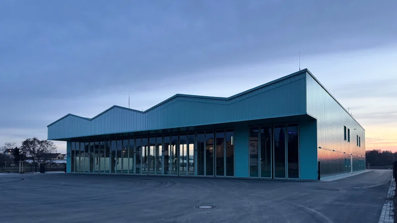 FWR Foto Fahrzeughalle